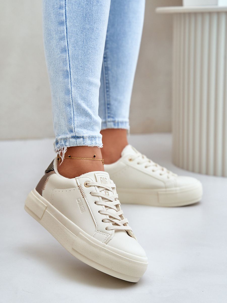 Sneakers model 201720 Step in style