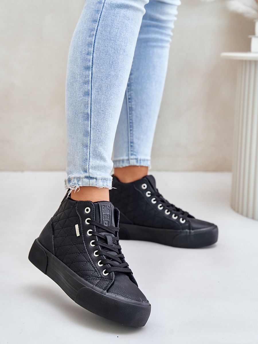 Sneakers model 201919 Step in style