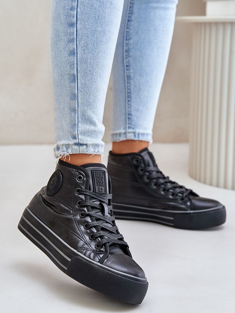 Sneakers model 201920 Step in style