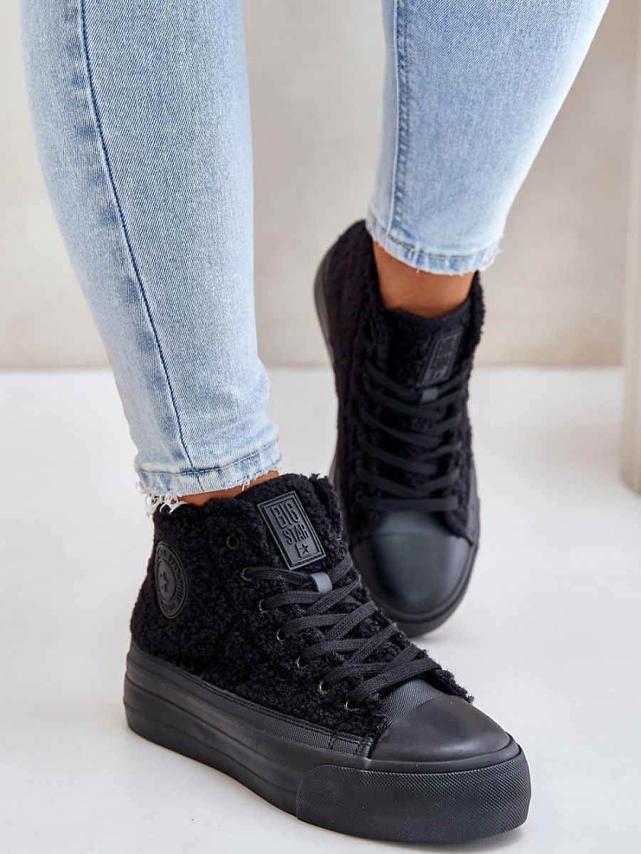 Sneakers model 201923 Step in style