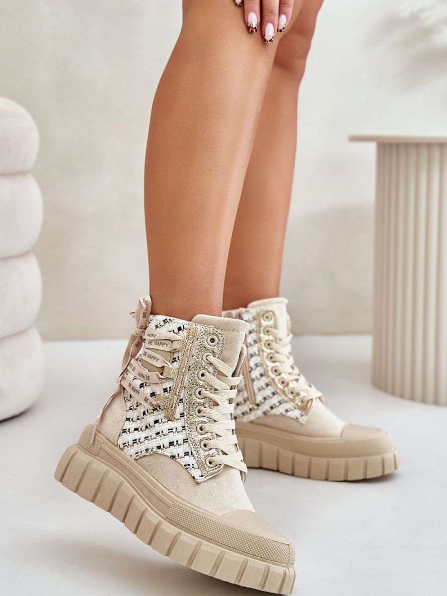 Sneakers model 201925 Step in style