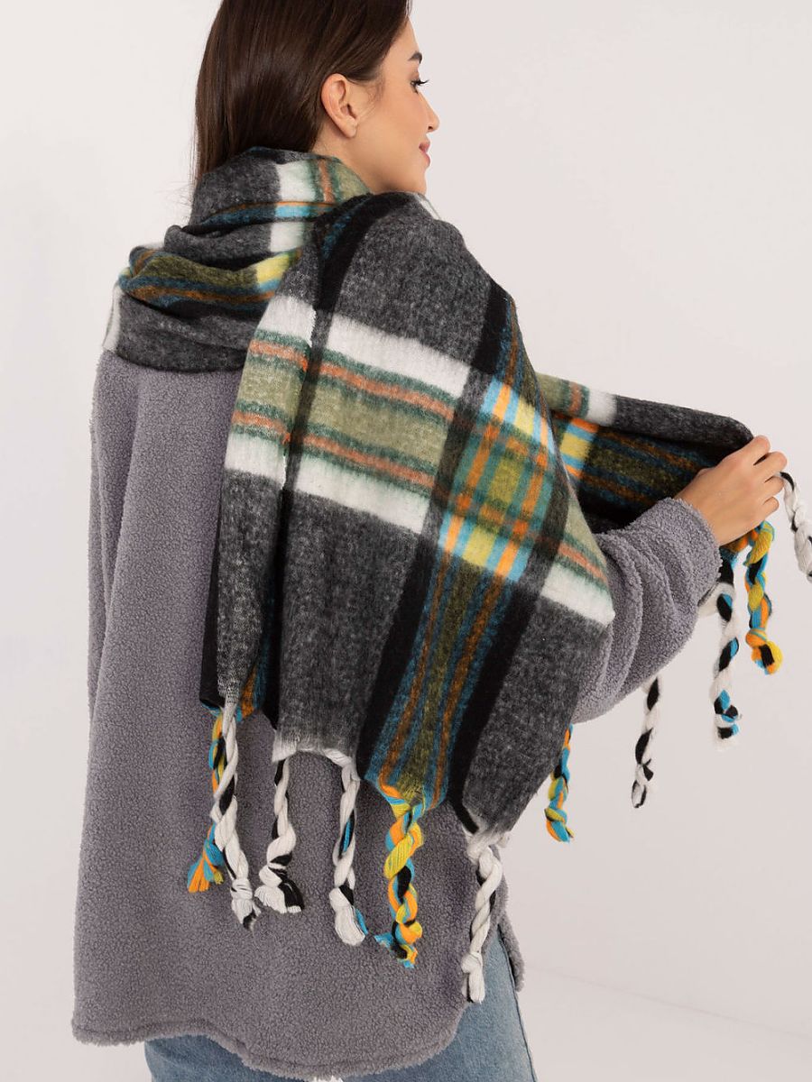 Shawl model 202576 AT