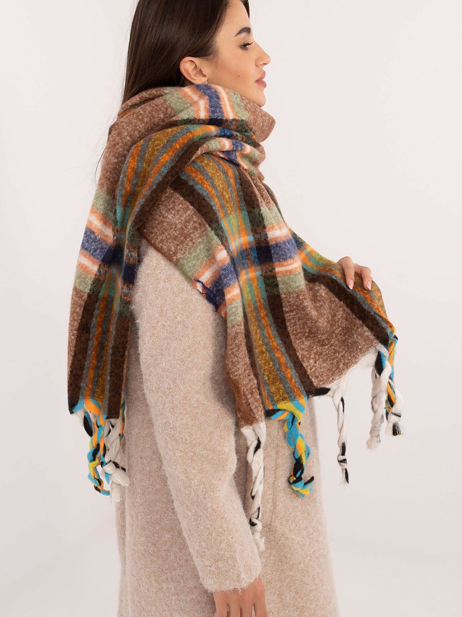 Shawl model 202578 AT