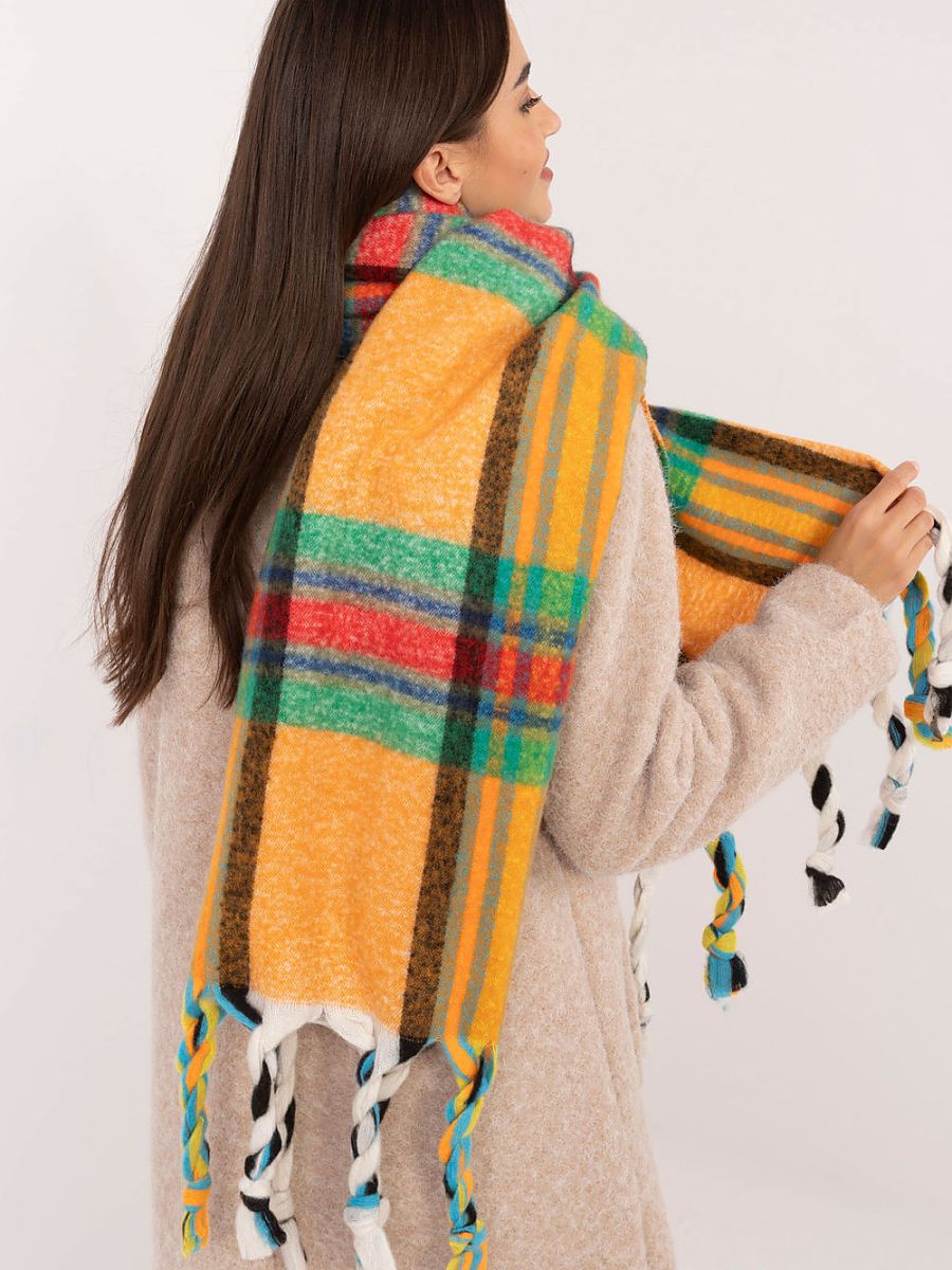 Shawl model 202579 AT