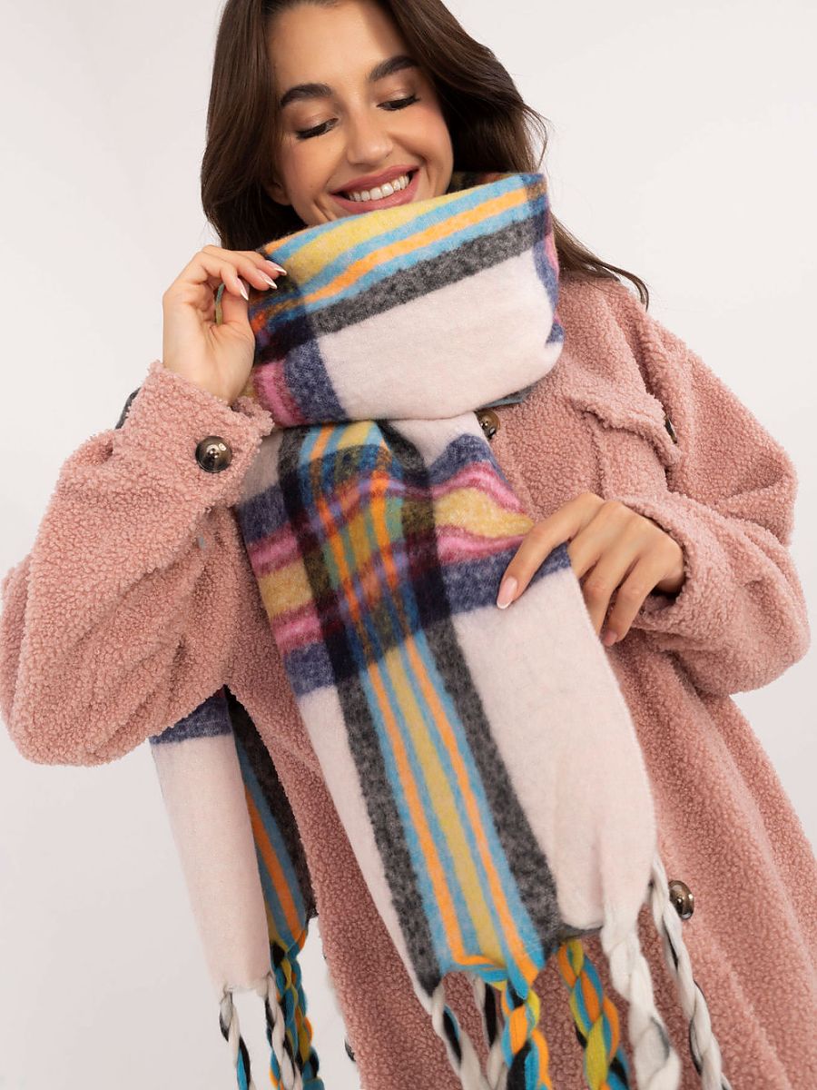 Shawl model 202580 AT Shawl model 202580 AT