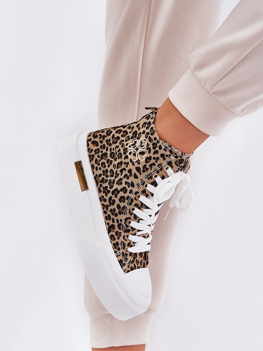 Sneakers model 211354 Step in style