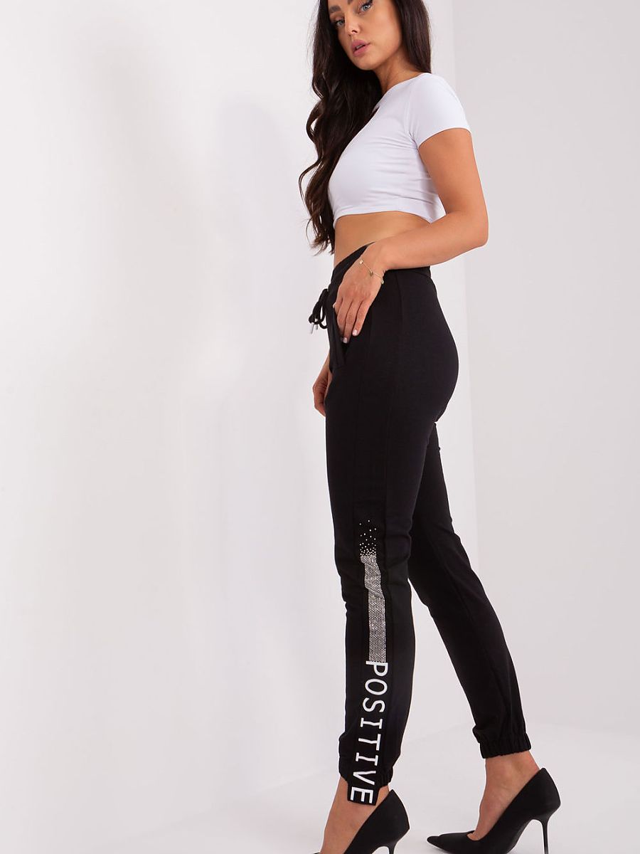 Tracksuit trousers model 211745 Relevance - Image 2