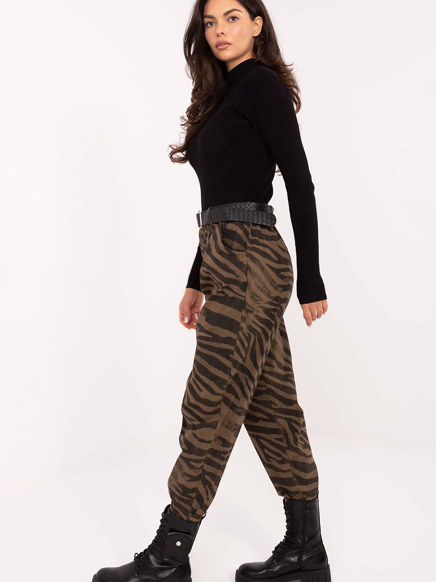 Women trousers model 218441 Italy Moda - Image 2