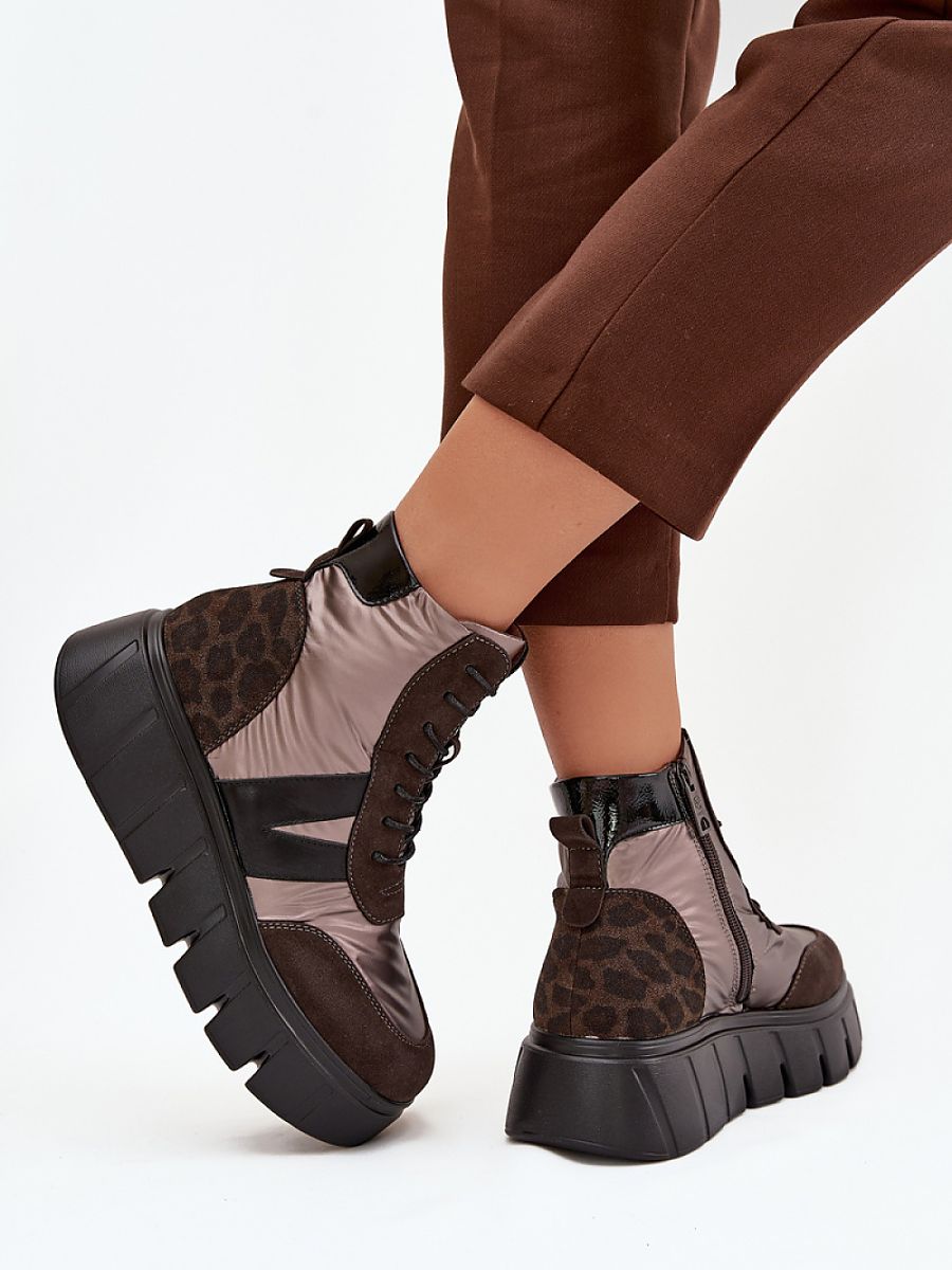 Platform boots model 222521 Step in style - Image 3