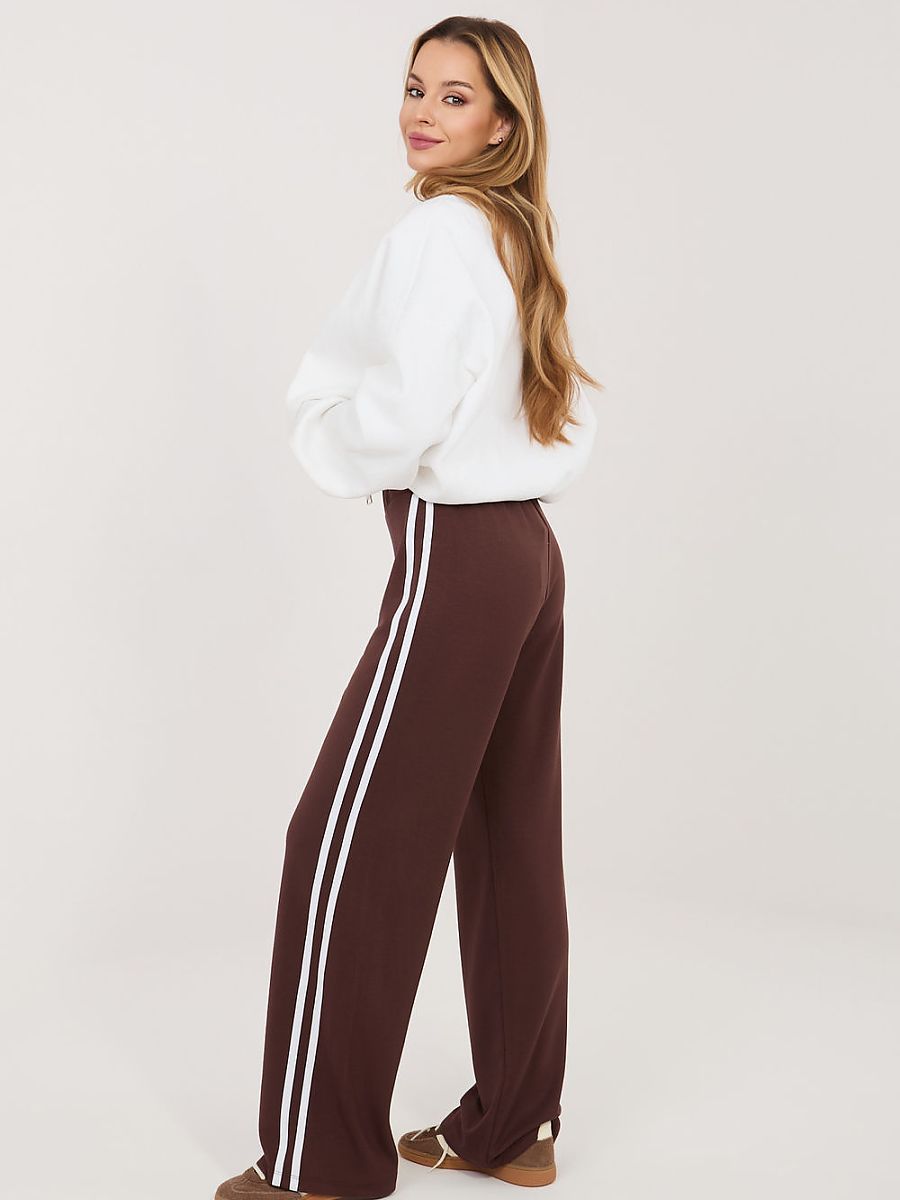 Tracksuit trousers model 226153 Relevance - Image 2