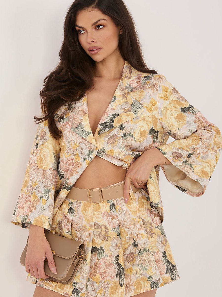Kraťasy s sukňovou dolní částí model 226220 Italy Moda