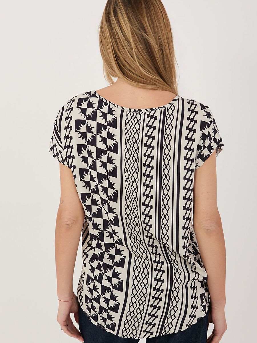 Blouse model 226383 Sublevel - Image 3