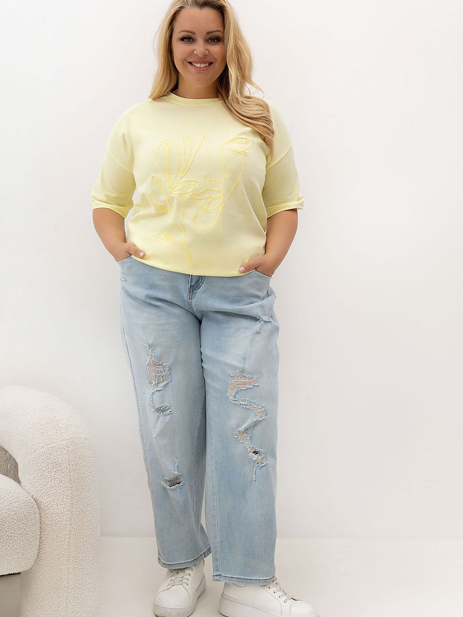 Plus size T-shirt model 230452 Relevance - Image 2