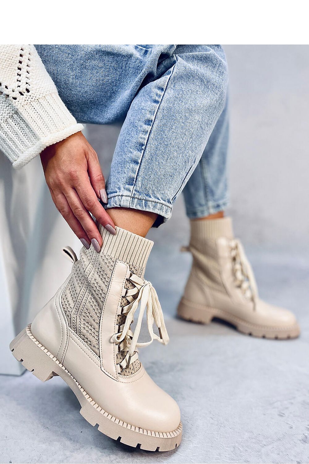 Bootie model 171129 Inello