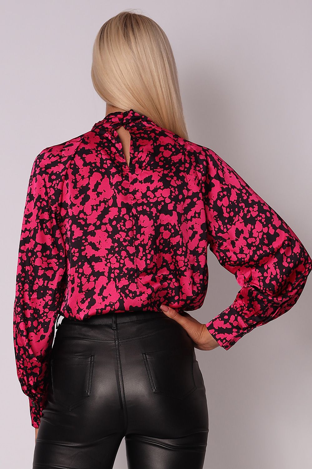 Blouse model 222200 Rue Paris