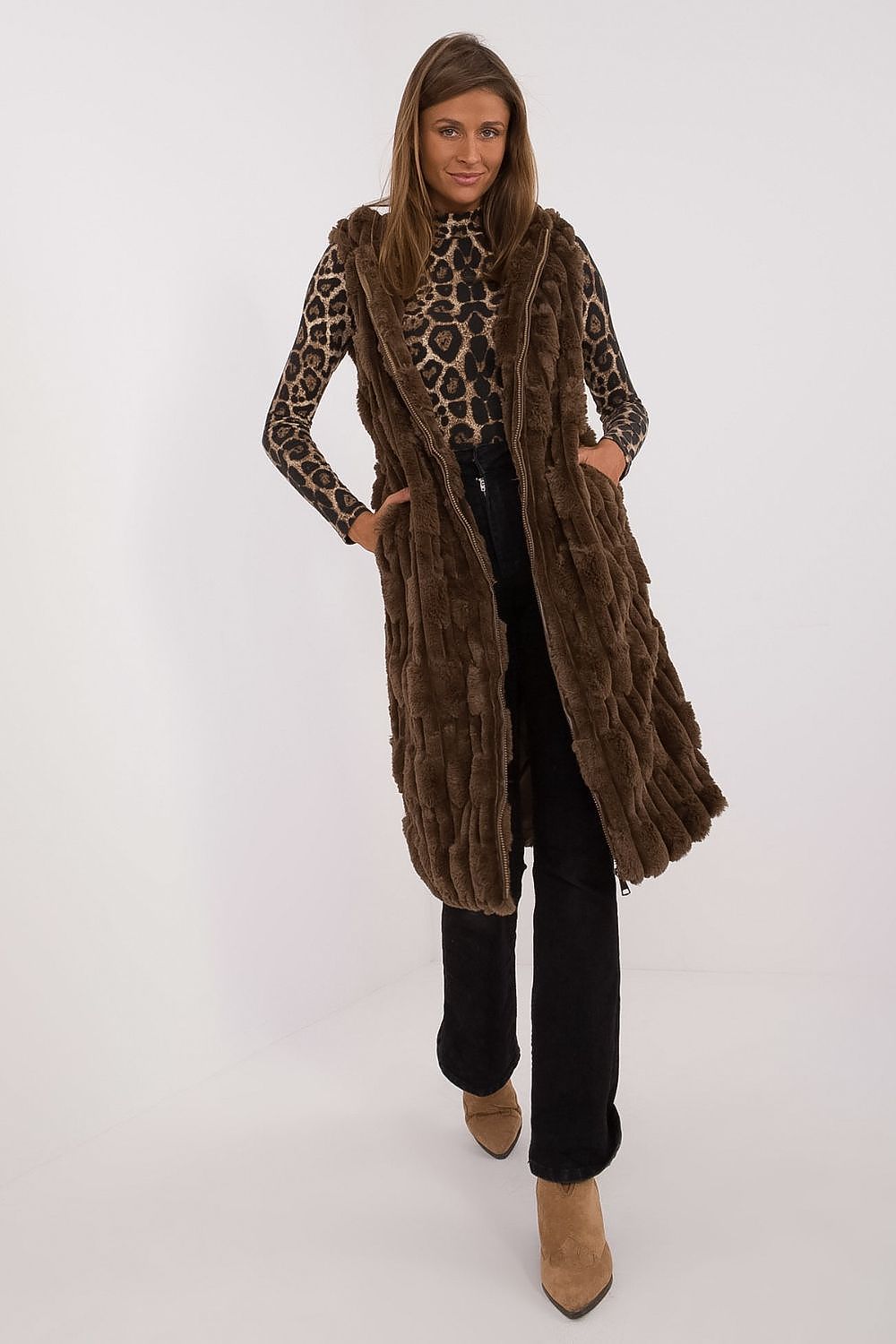 Gilet model 199760 AT main image 0