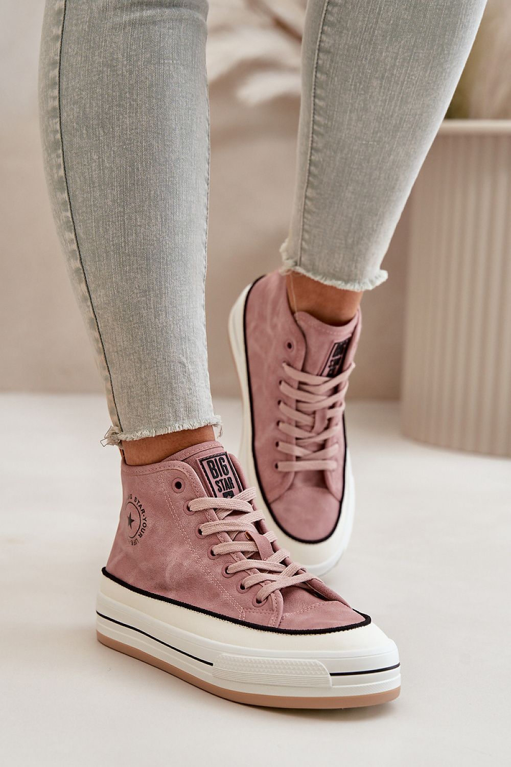 Sneakers model 211352 Step in style