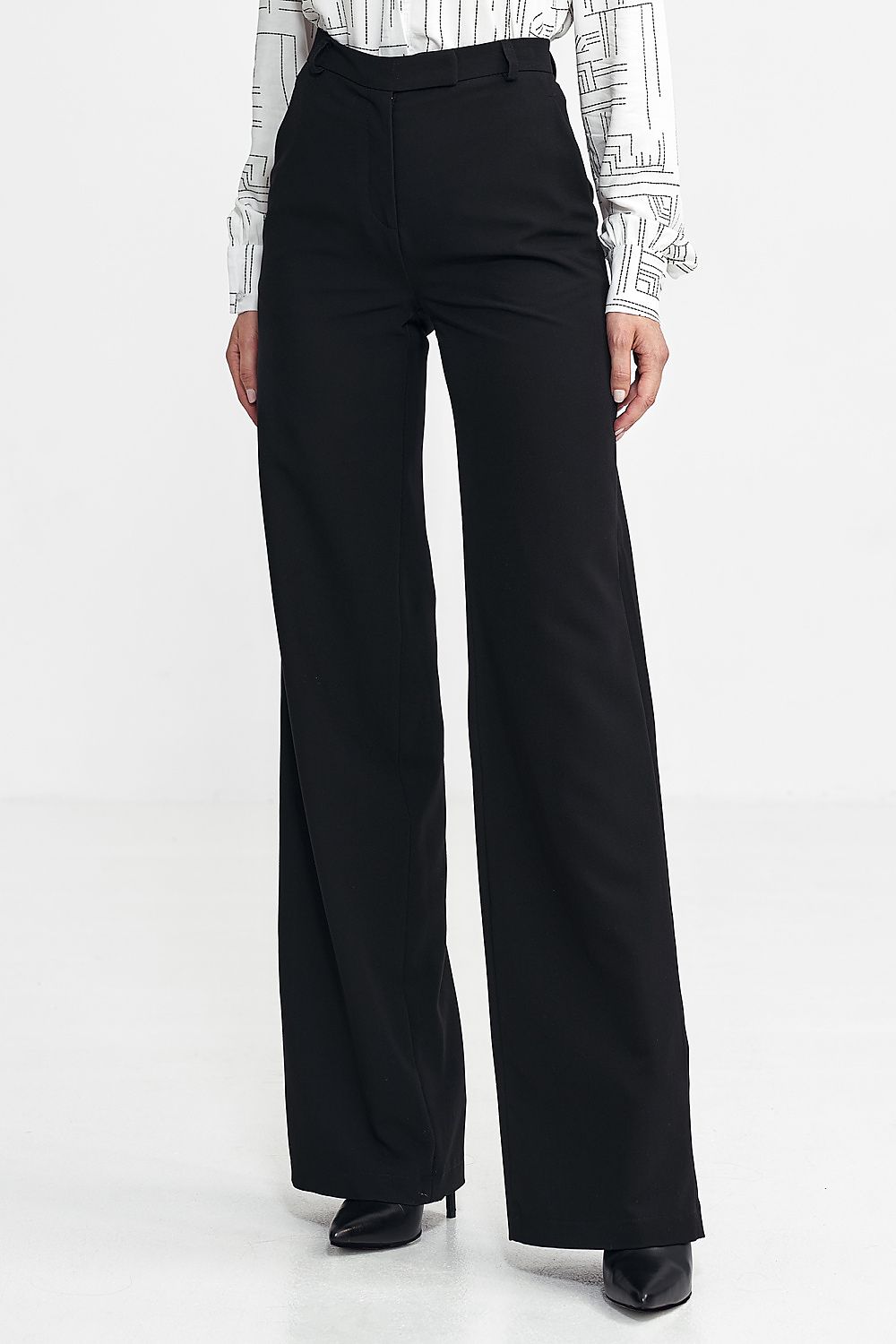 Women trousers model 211798 Nife
