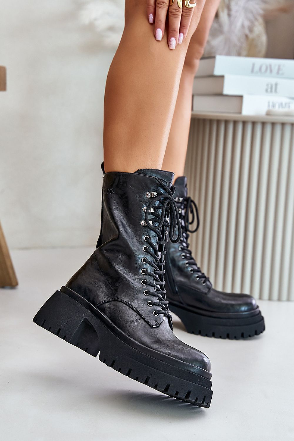 Bootie model 220712 Step in style
