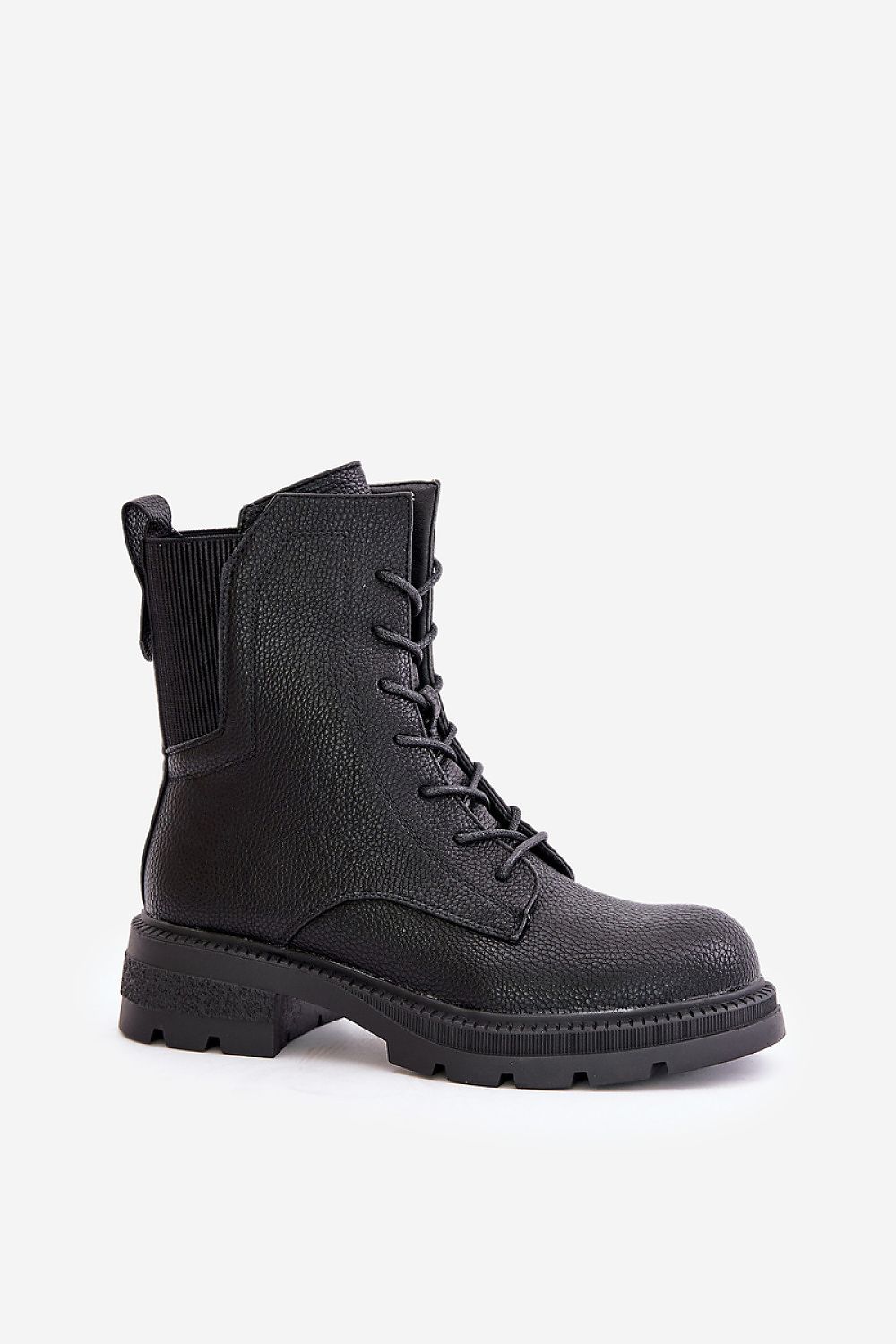 Bootie model 220498 Step in style