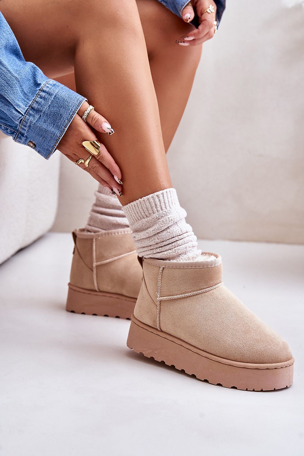 Snow boots model 202213 Step in style