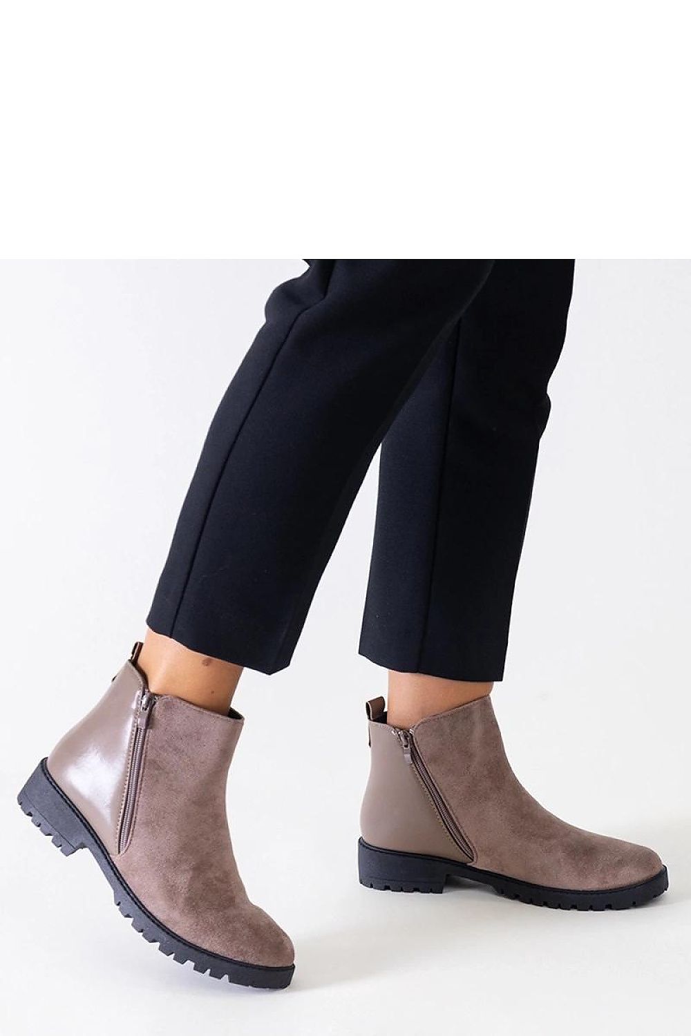 Boots Solea main image 0