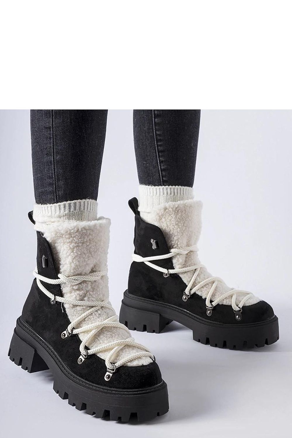 Boots Solea main image 0
