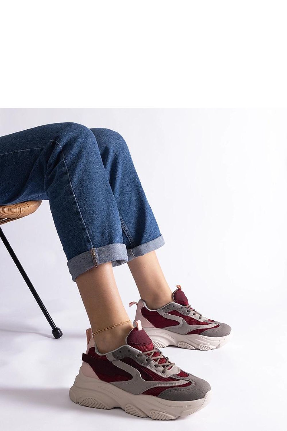 Sneakers model 207211 Solea