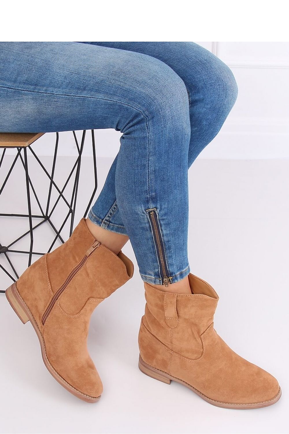 buskin boots