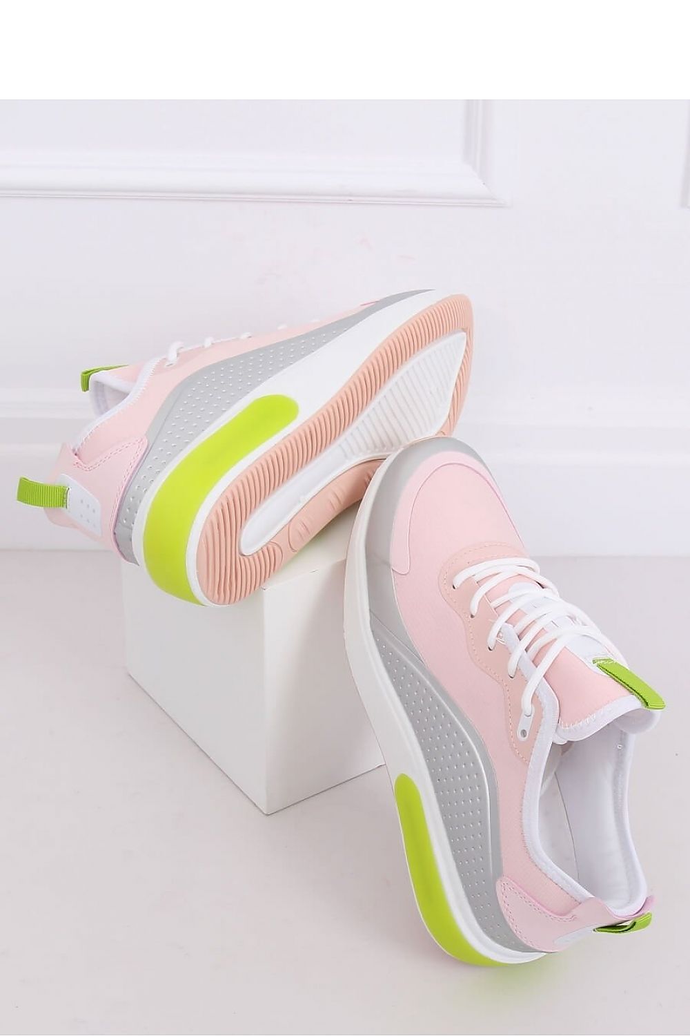 Sport Shoes model 210232 Inello main image 1
