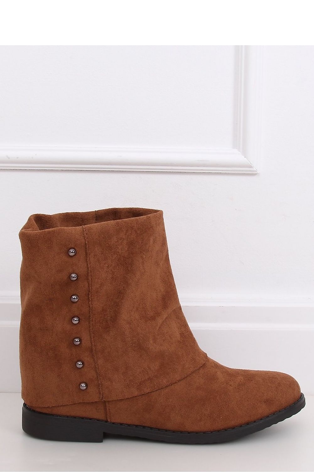 buskin boots