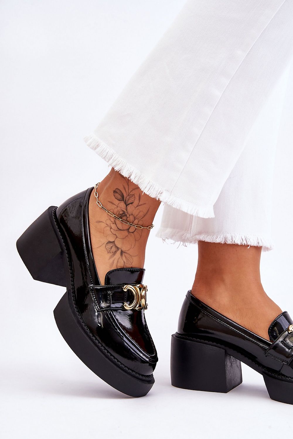 Heeled low shoes model 195396 Step in style