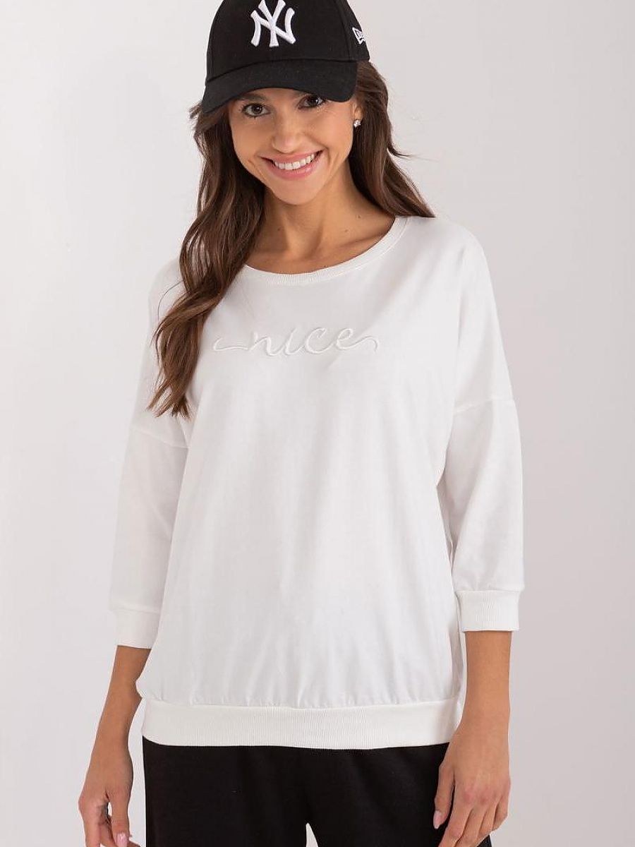 Relevance Pullover – beige