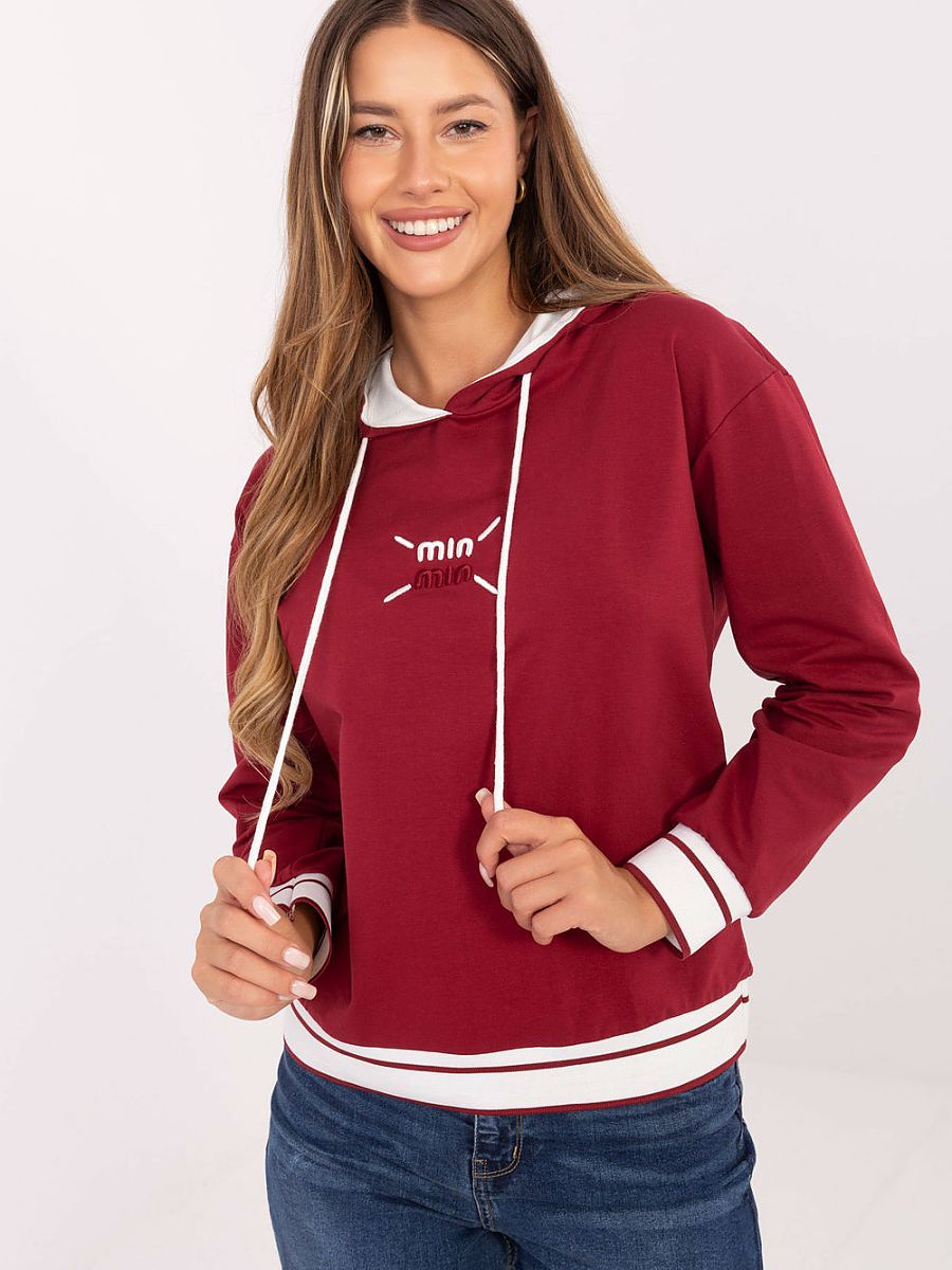 Relevance Pullover – rot