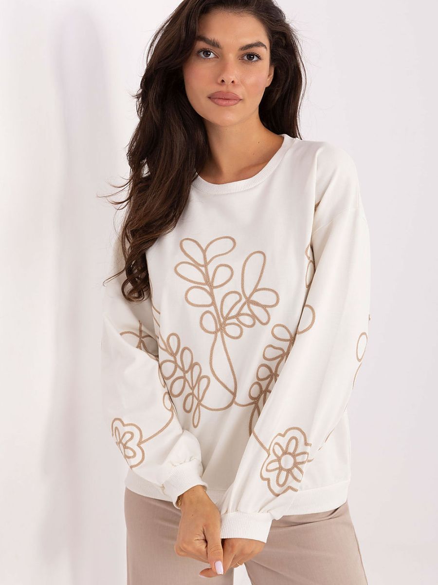 Relevance Pullover – beige