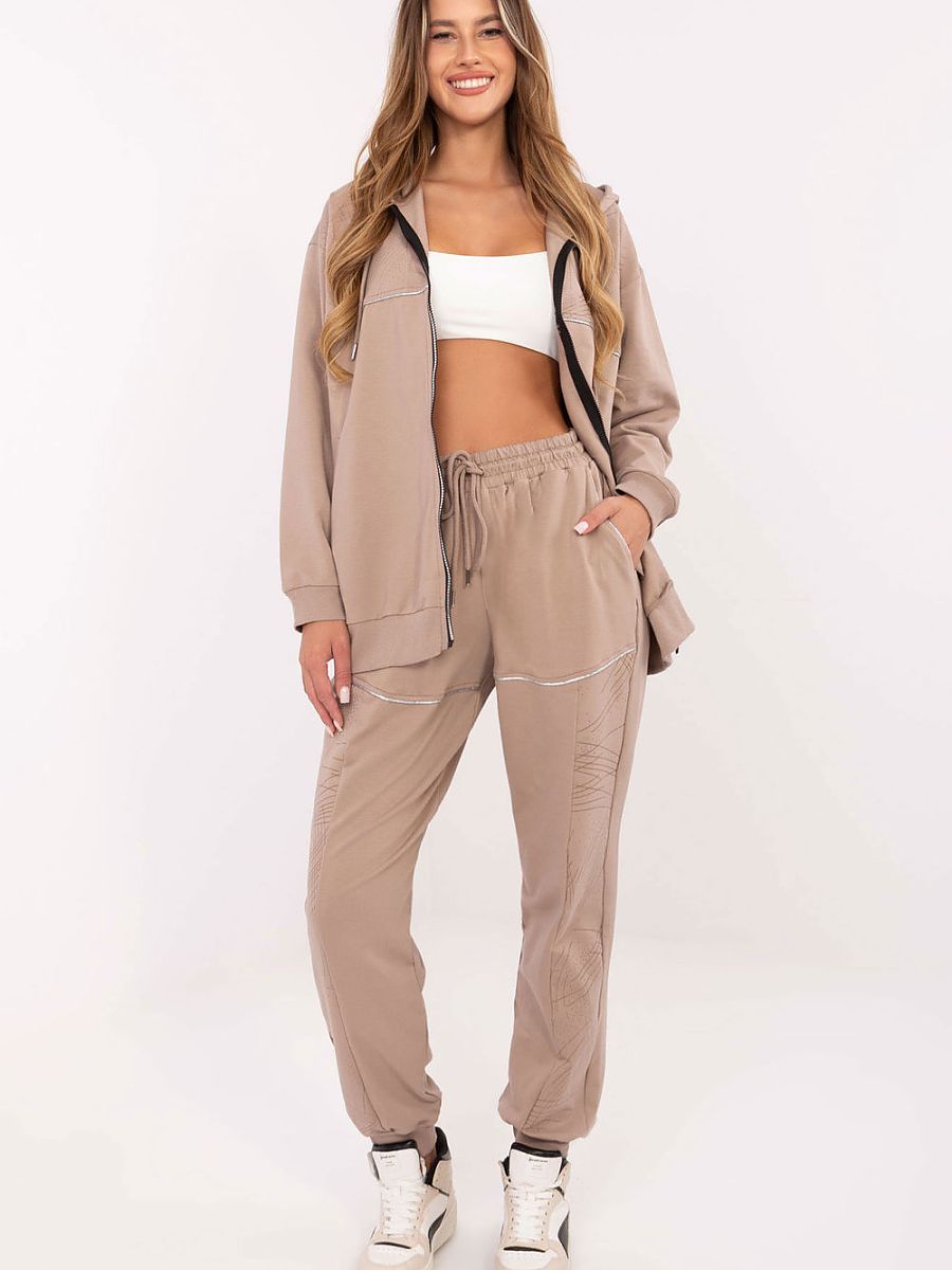 Relevance Set – beige