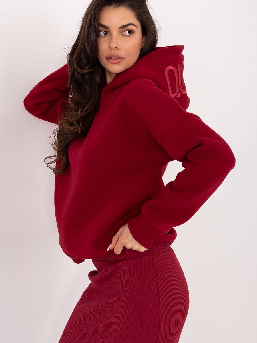 Relevance Pullover – rot