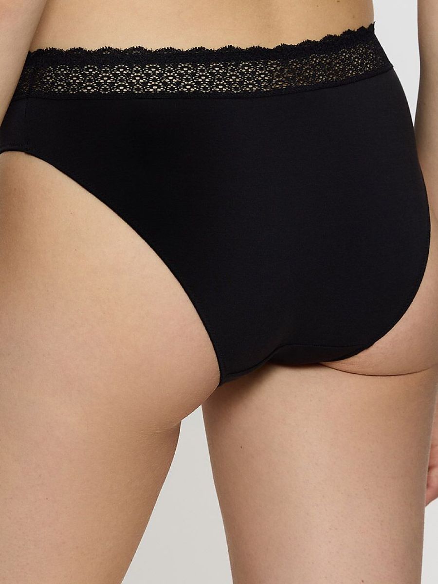 Triumph damesslip zwart – model 229516