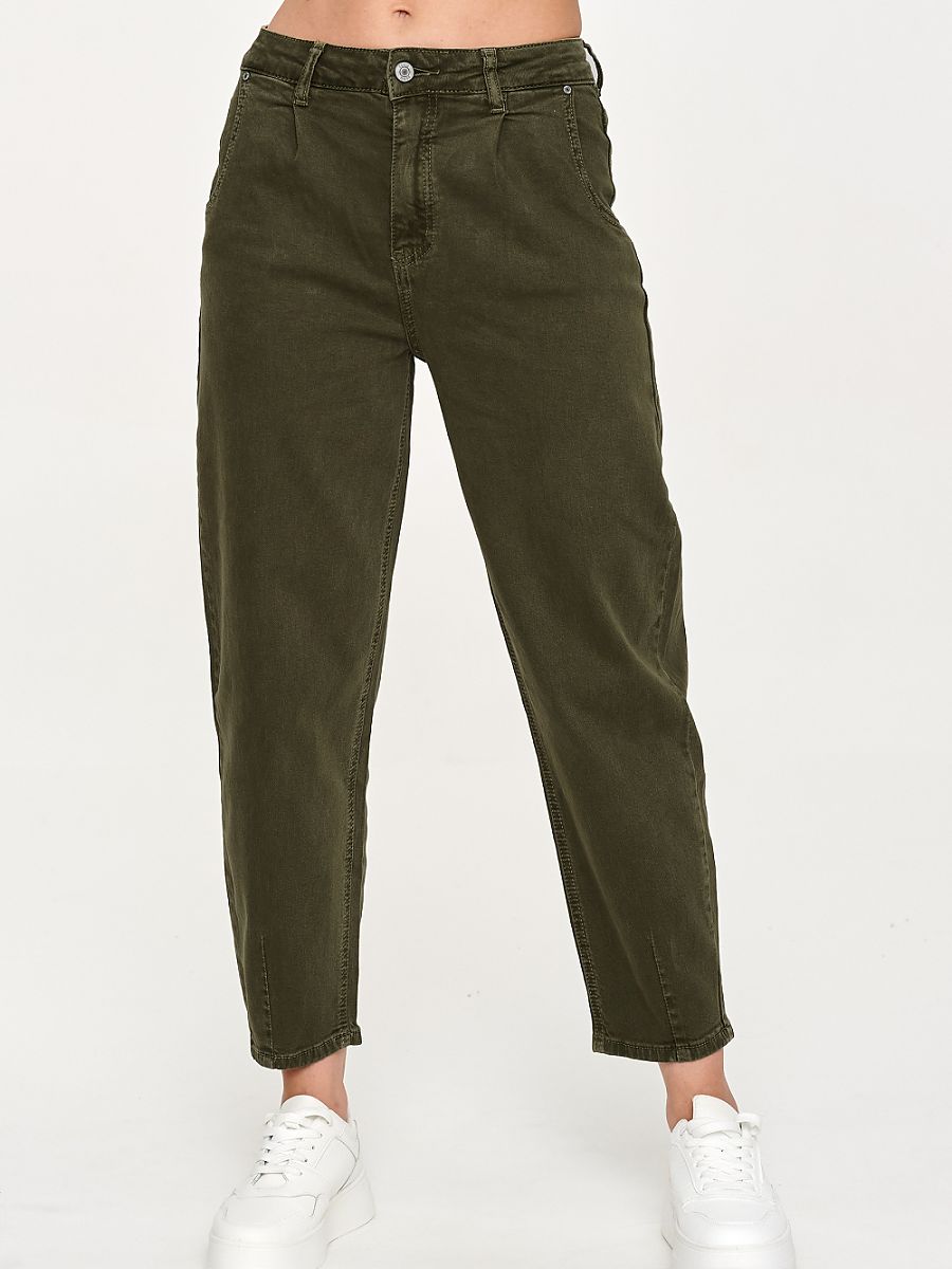 High-Waist Mom-Fit Jeans