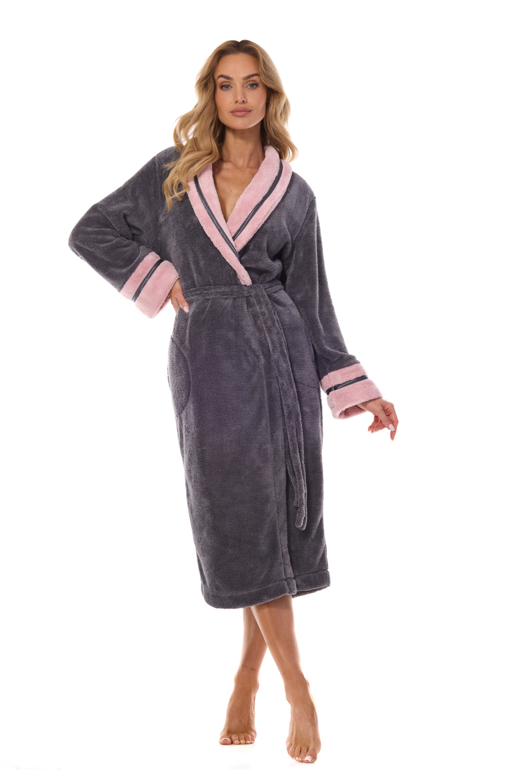 Bathrobe model 199363 L&L coll..