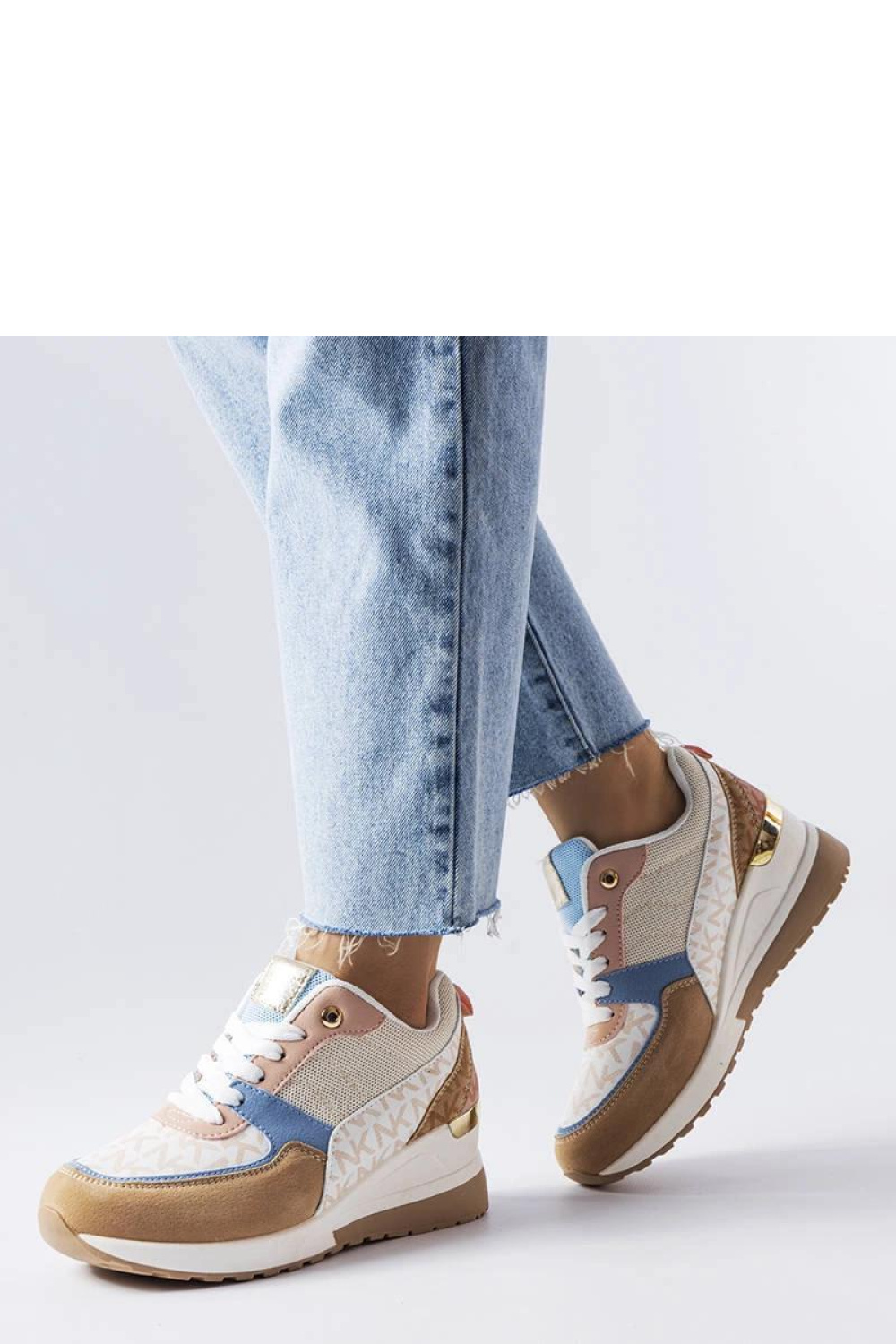 Sneakers model 207951 Solea