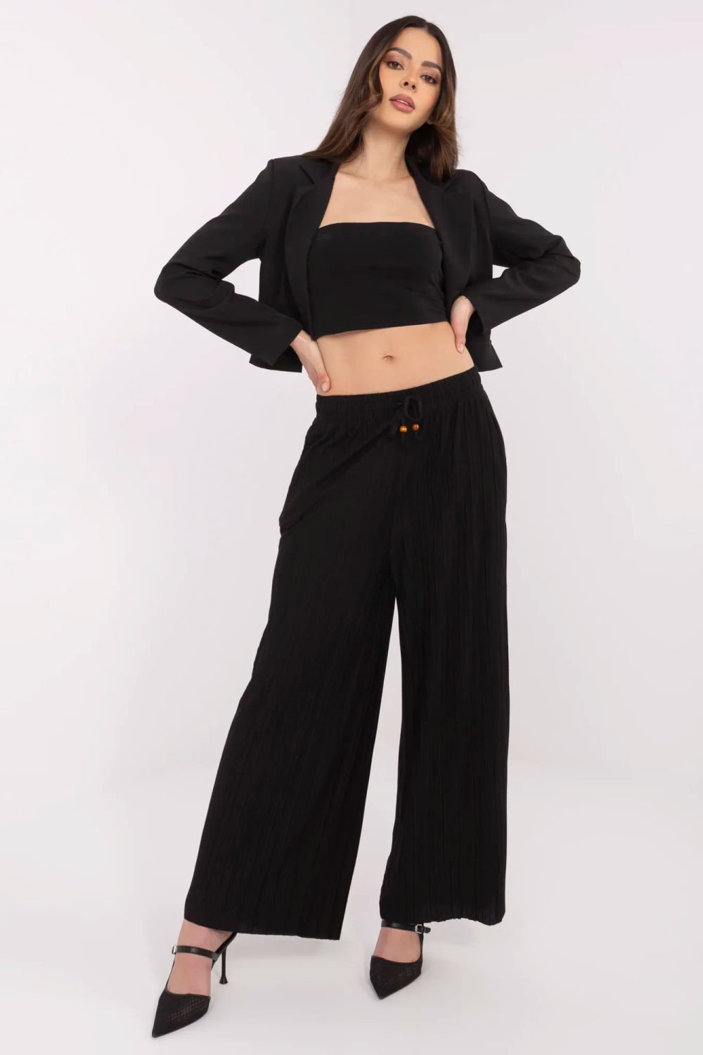 Women trousers model 212667 Su..