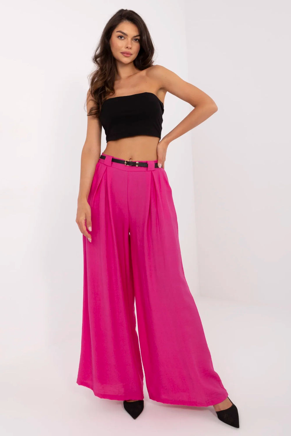 Women trousers model 213061 It..