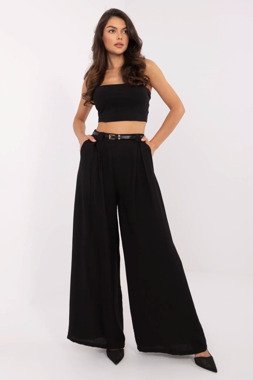 Women trousers model 213063 It..