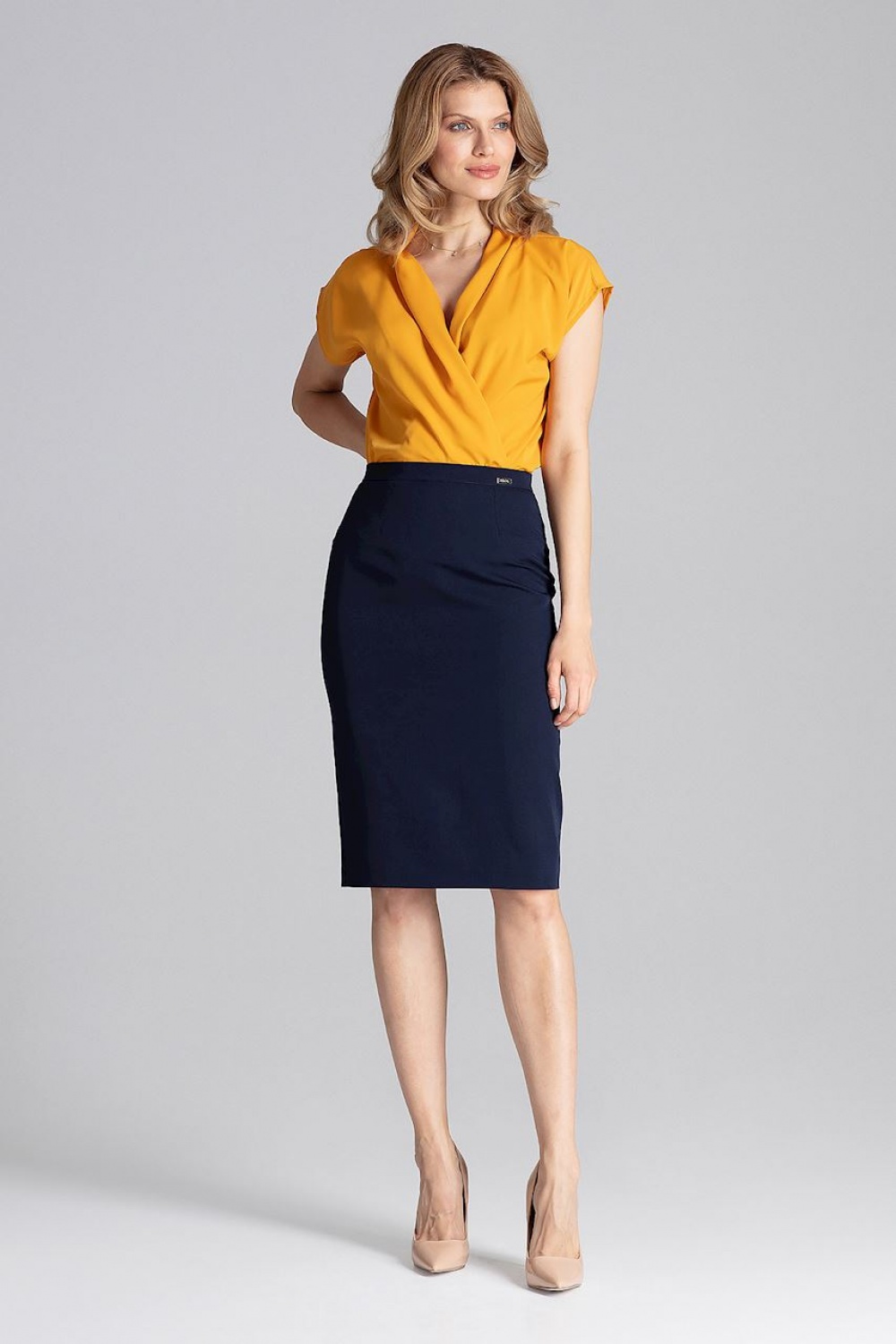 Classic skirt model 129745 Fig..