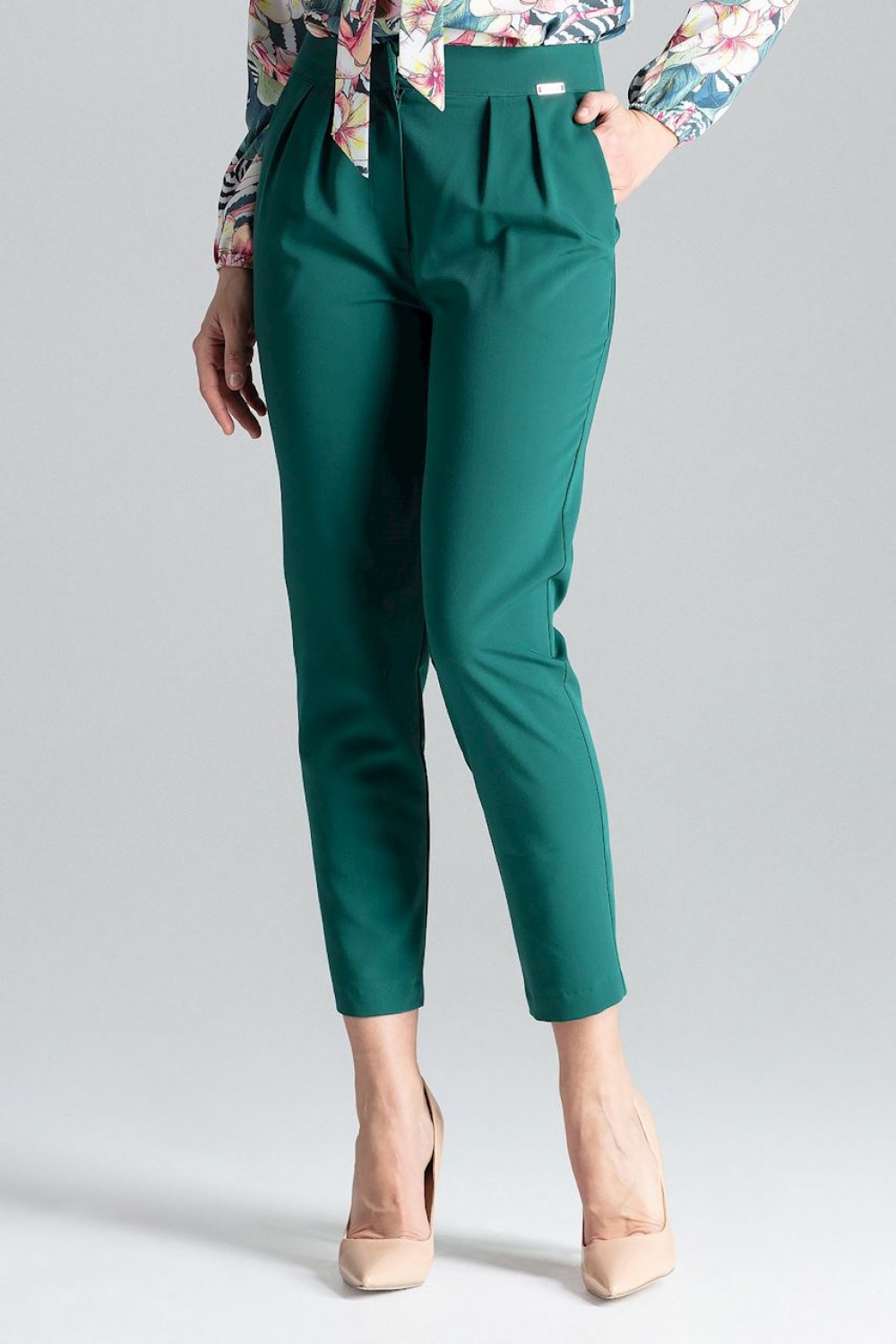 Women trousers model 130968 Le..