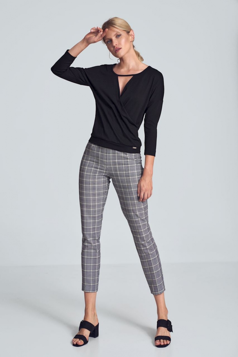 Women trousers model 150783 Fi..