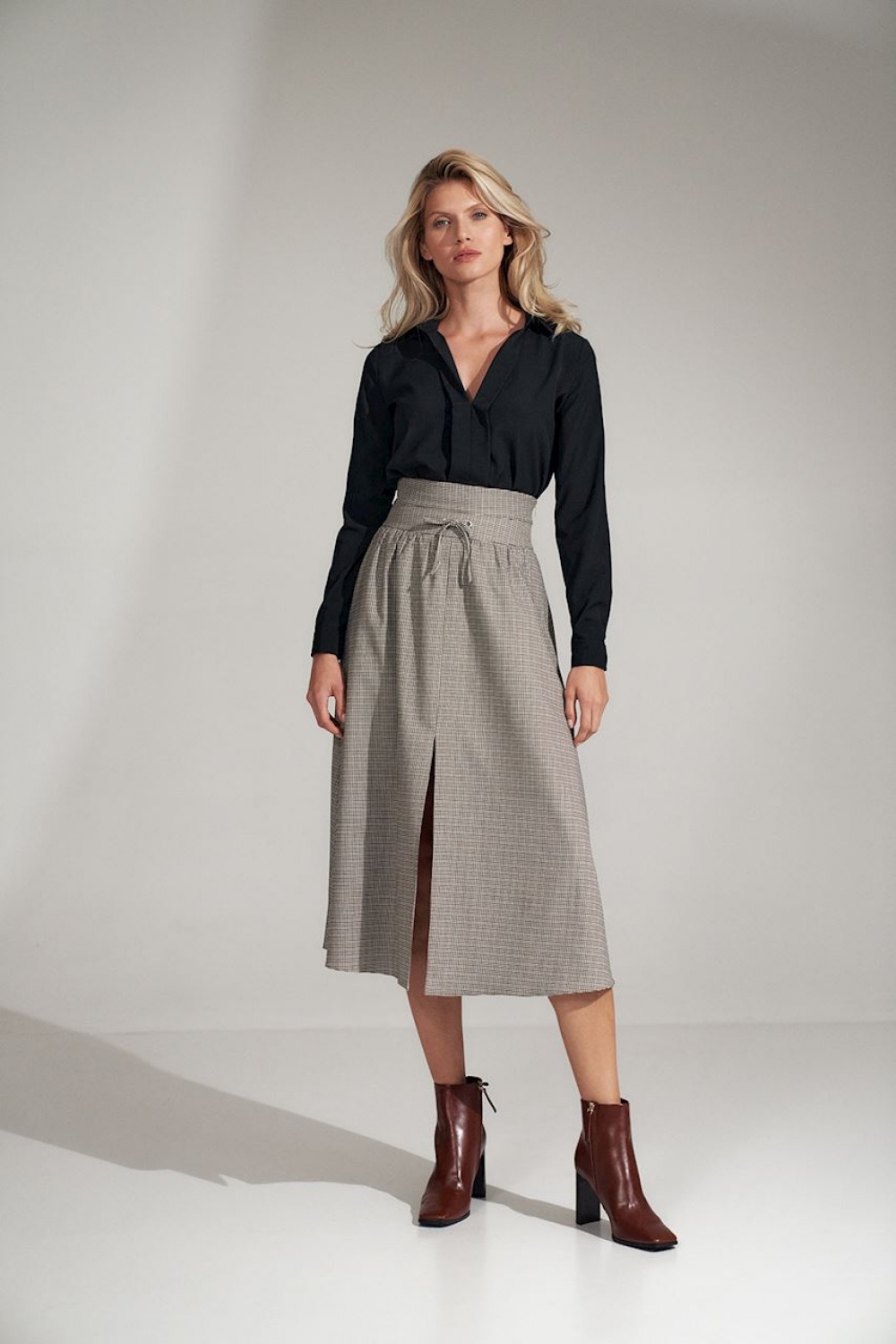 Skirt model 150787 Figl