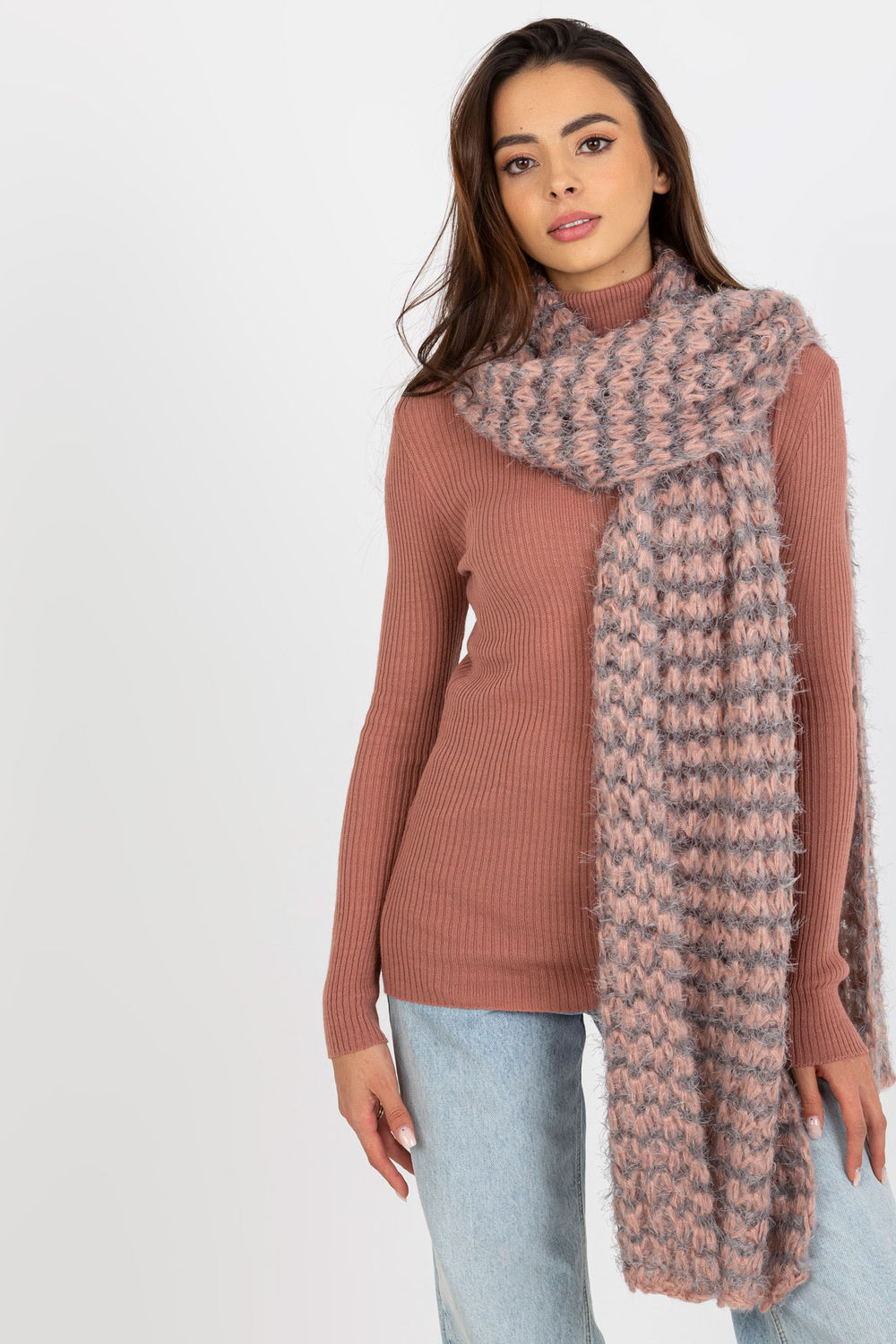 Shawl model 174878 AT
