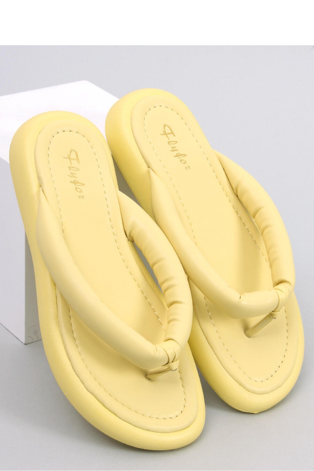 Japanese flip-flops model 1798..